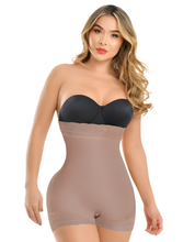 Load image into Gallery viewer, Annmichell Sublime 1385  Invisible High waisted shorts Instant butt lift Colombian Stage 3 With stylish lace – view 3