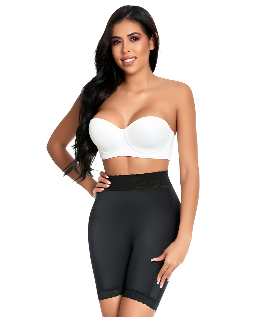 Ann Michell Licra Latex Line Short Small waist and two sizes larger in the hips Half leg – view 4