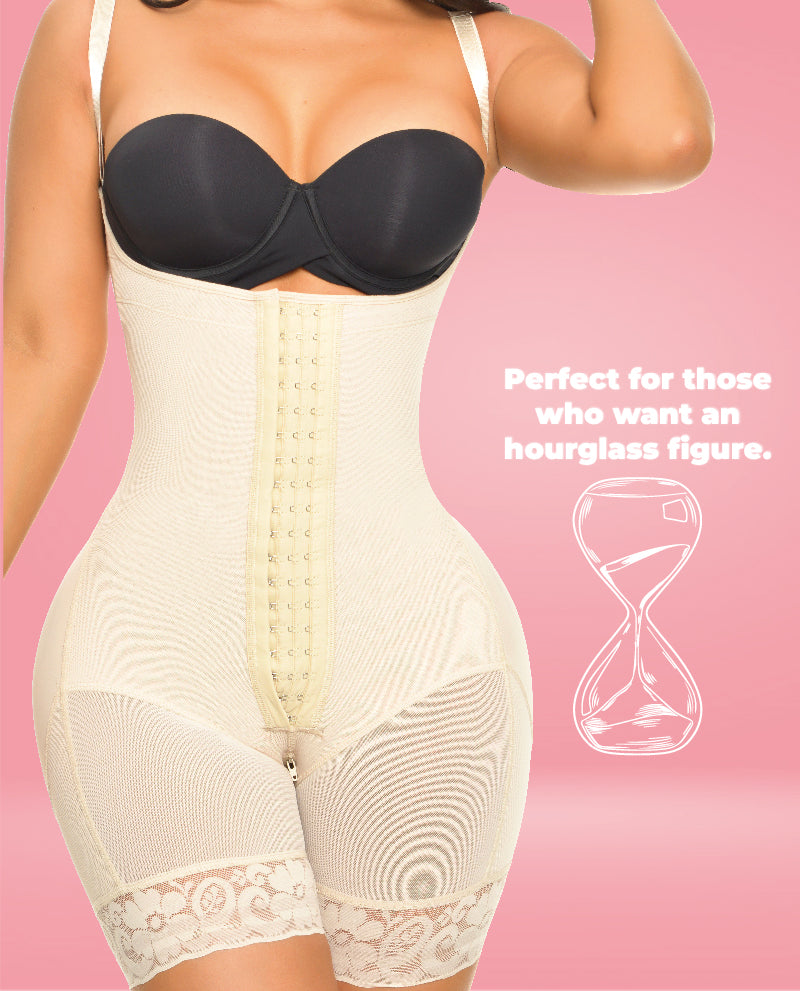 Fantastic line for enhanced buttocks and ultra waist. 1531